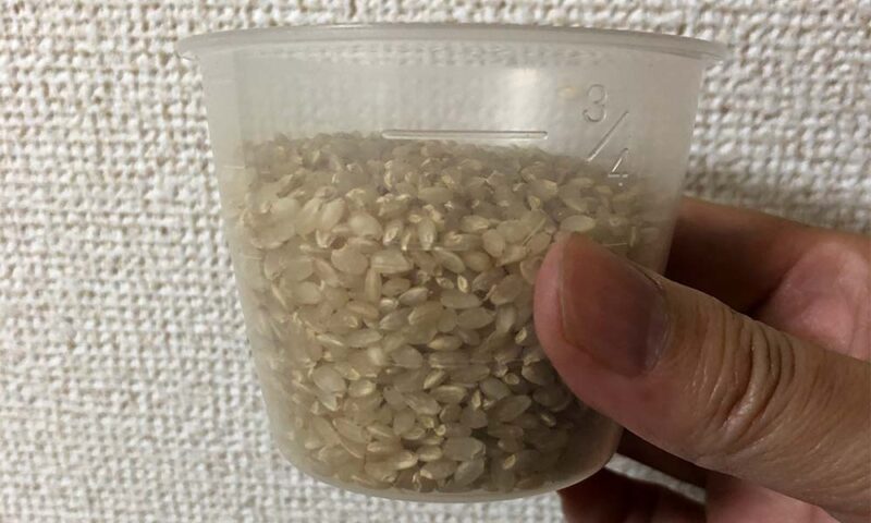 手作業で精米した玄米